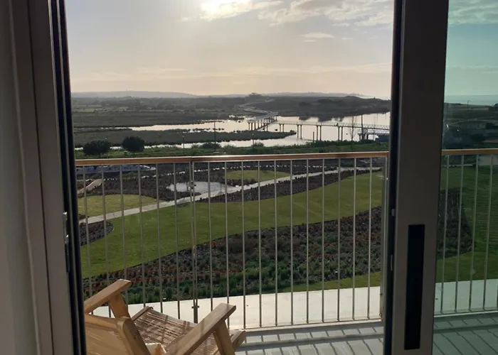 Baysun & - Bayline Armação de Pêra