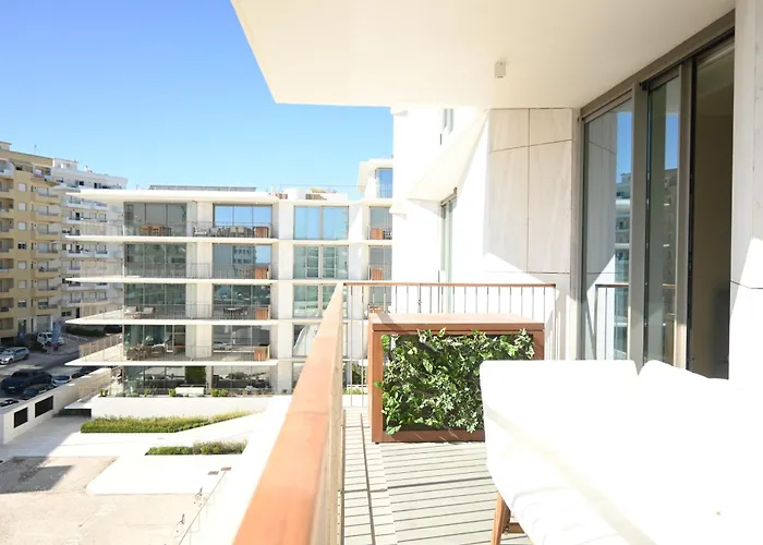 Baysun & - Bayline Apartman