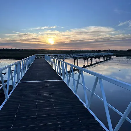 Baysun & - Bayline Apartment